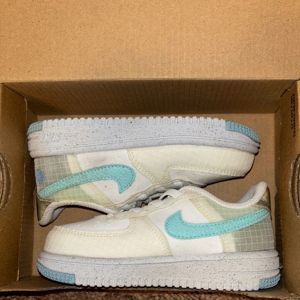 Nike Air Force 1